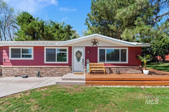 $799,000 | 1960 Fairview Avenue, Fruitland, ID 83619