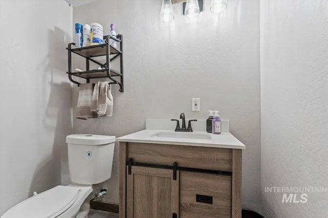 $799,000 | 1960 Fairview Avenue, Fruitland, ID 83619