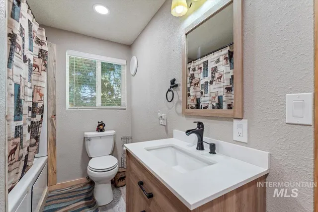 $799,000 | 1960 Fairview Avenue, Fruitland, ID 83619