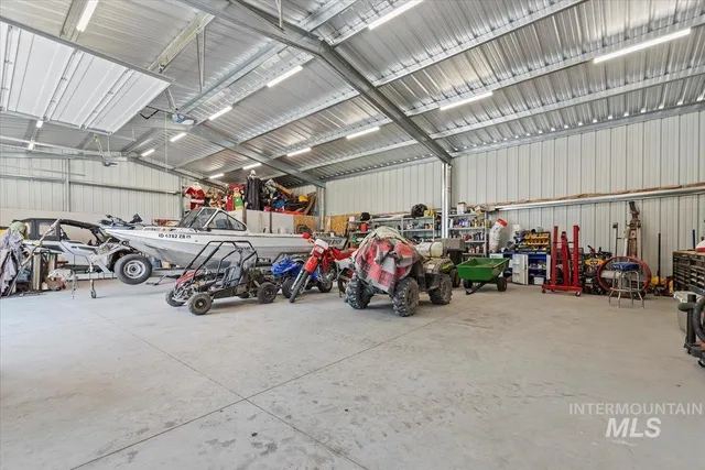 $799,000 | 1960 Fairview Avenue, Fruitland, ID 83619