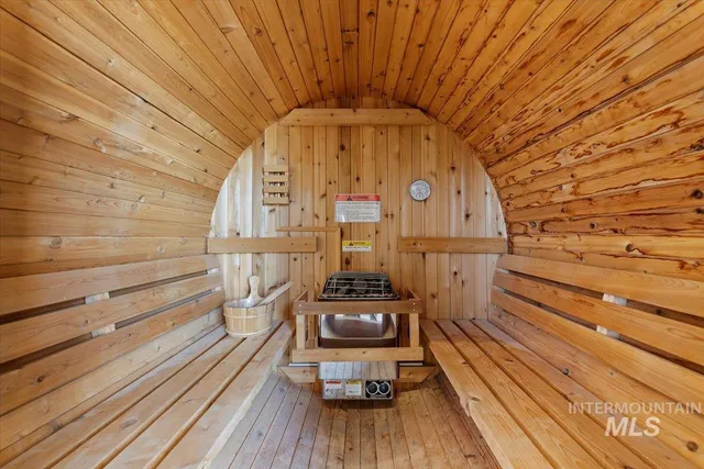 $799,000 | 1960 Fairview Avenue, Fruitland, ID 83619