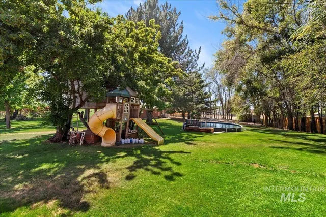 $799,000 | 1960 Fairview Avenue, Fruitland, ID 83619