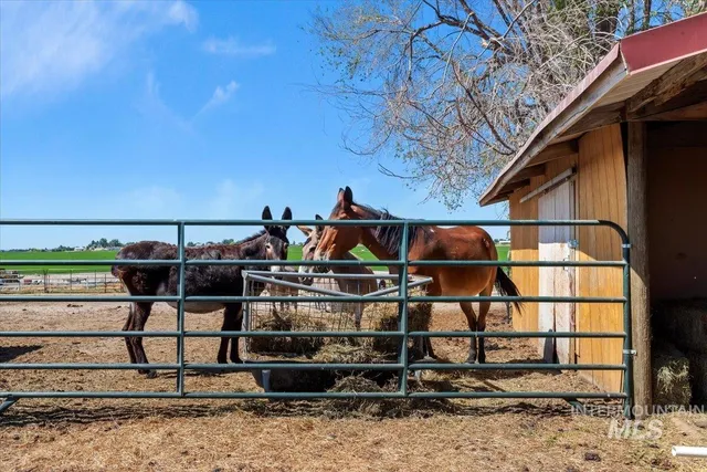 $799,000 | 1960 Fairview Avenue, Fruitland, ID 83619