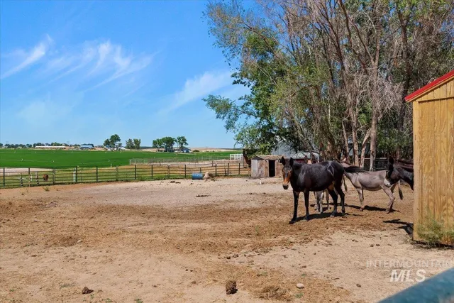 $799,000 | 1960 Fairview Avenue, Fruitland, ID 83619