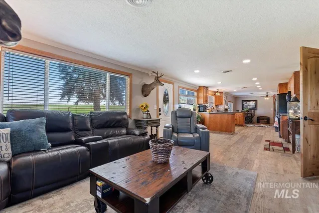 $799,000 | 1960 Fairview Avenue, Fruitland, ID 83619