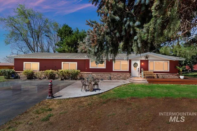 $799,000 | 1960 Fairview Avenue, Fruitland, ID 83619