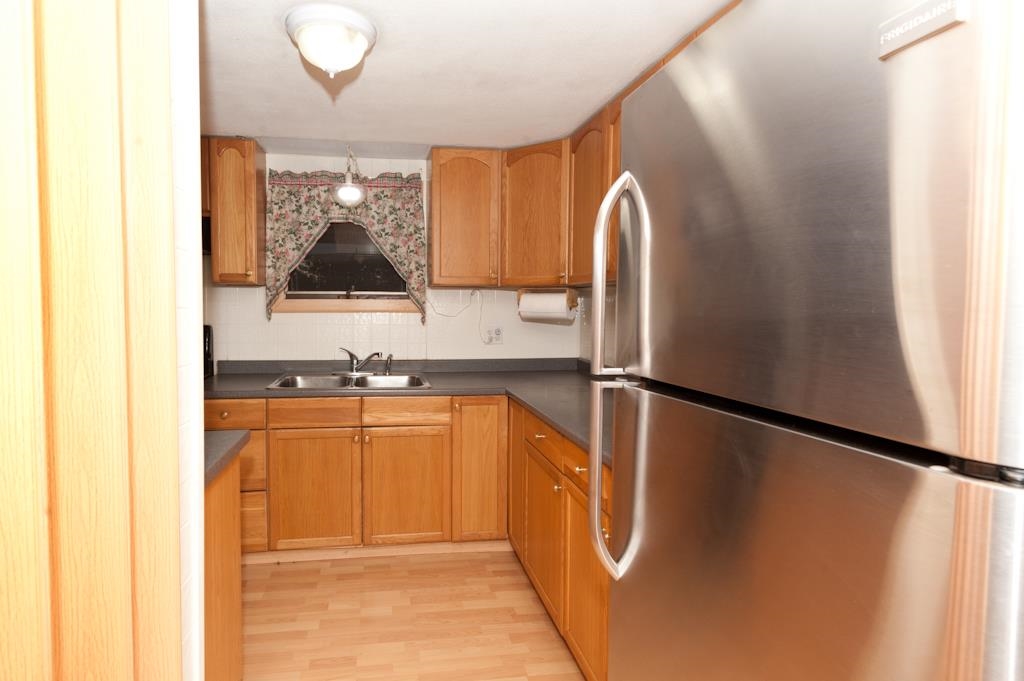 185 Lowell Street Rochester, NH 03867 - Photo 14 of 28