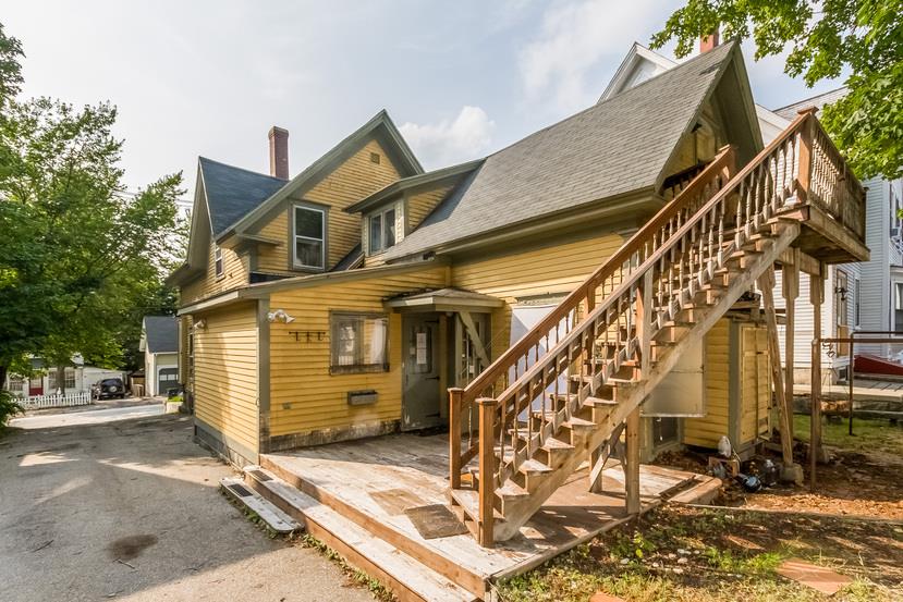 605 Hall Street Manchester, NH 03104 - Photo 4 of 23