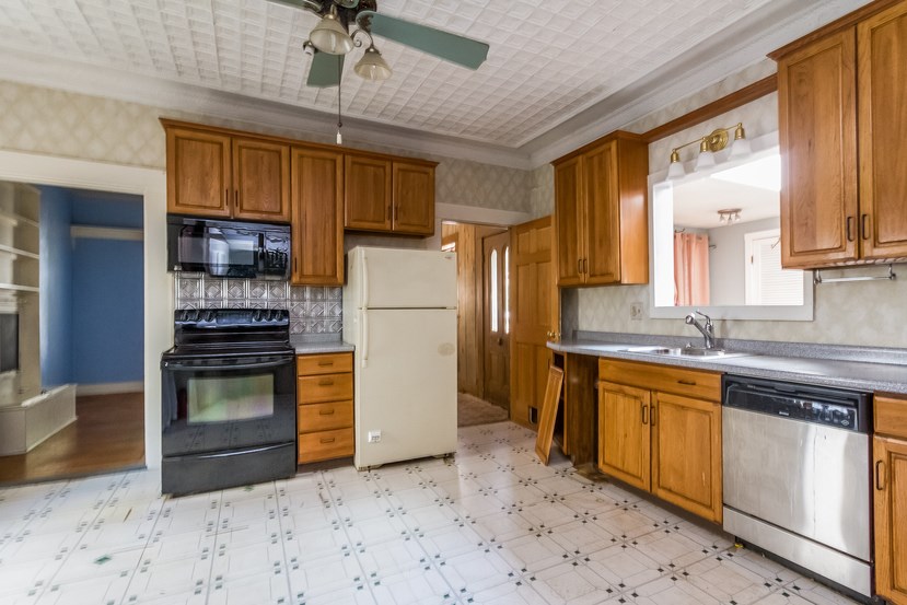 605 Hall Street Manchester, NH 03104 - Photo 6 of 23