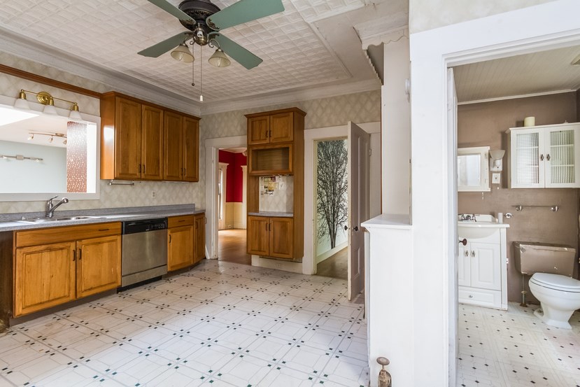 605 Hall Street Manchester, NH 03104 - Photo 7 of 23