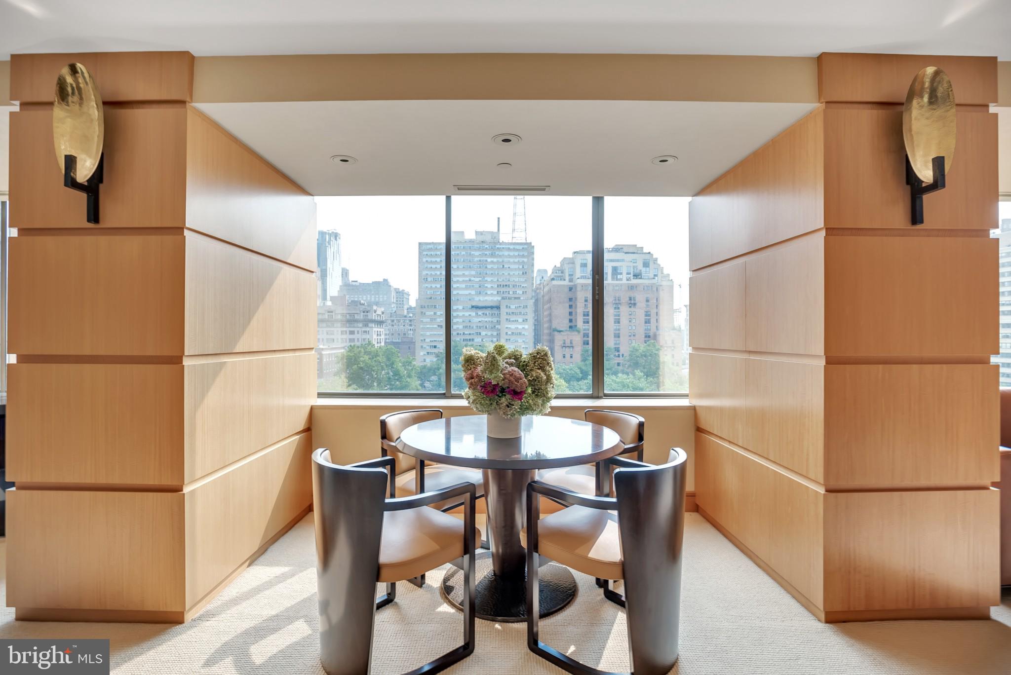 202 West Rittenhouse Square, Unit 1006 Philadelphia, PA 19103 - Photo 14 of 26 Breakfast area