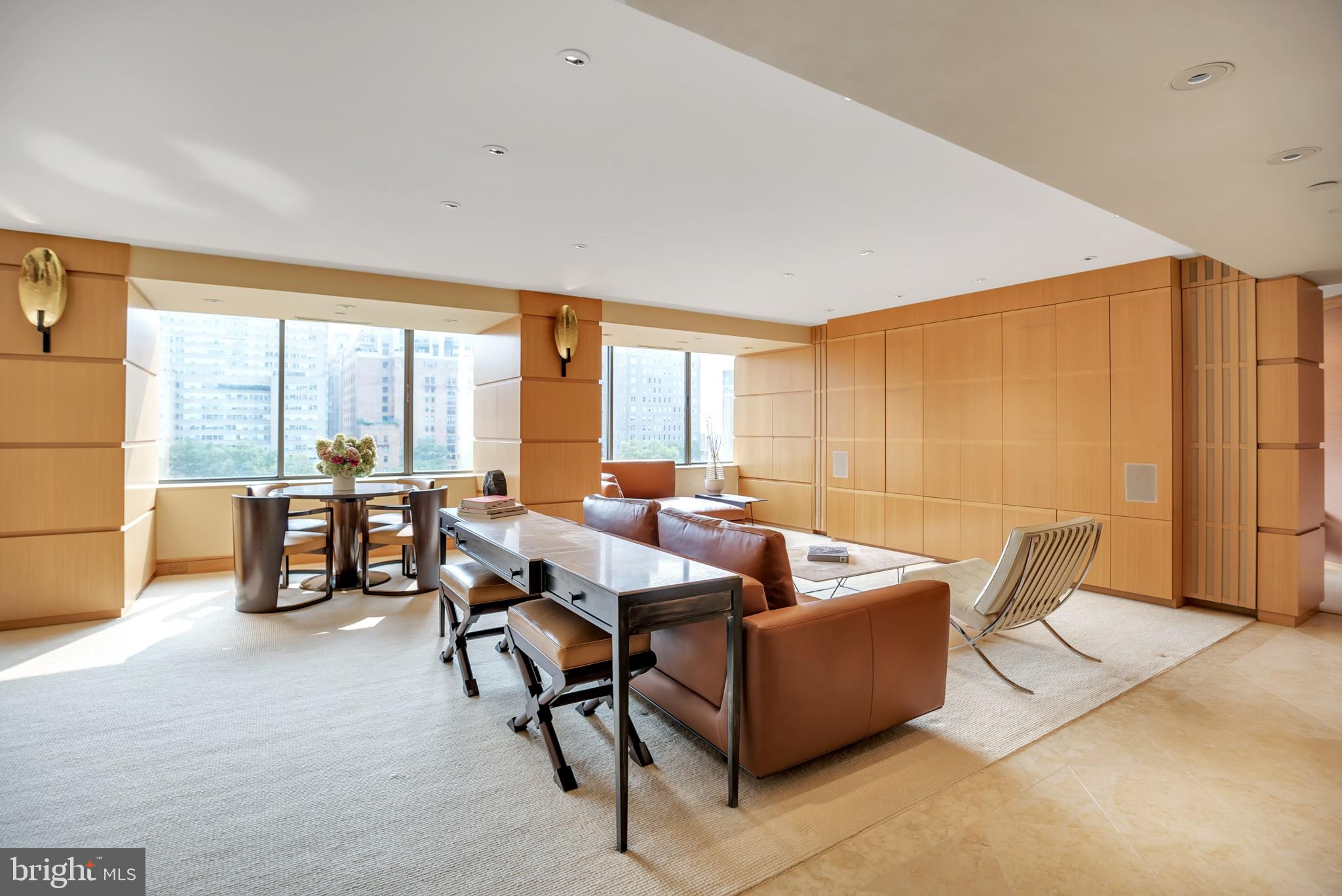 202 West Rittenhouse Square, Unit 1006 Philadelphia, PA 19103 - Photo 3 of 26 Great Room