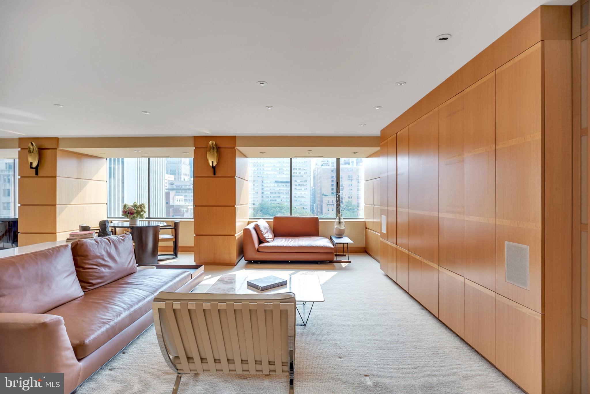 202 West Rittenhouse Square, Unit 1006 Philadelphia, PA 19103 - Photo 8 of 26 Great Room