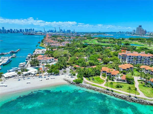 $18,000 | 15122 Fisher Island Drive, Unit 15122, Miami Beach, FL 33109