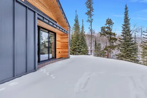 $1,250,000 | 24700 Lone Tooth Trail, Oak Creek, CO 80467