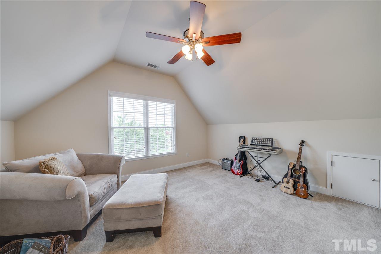 9445 Collingdale Way Raleigh, NC 27617 - Photo 19 of 29 Gallery Image 19