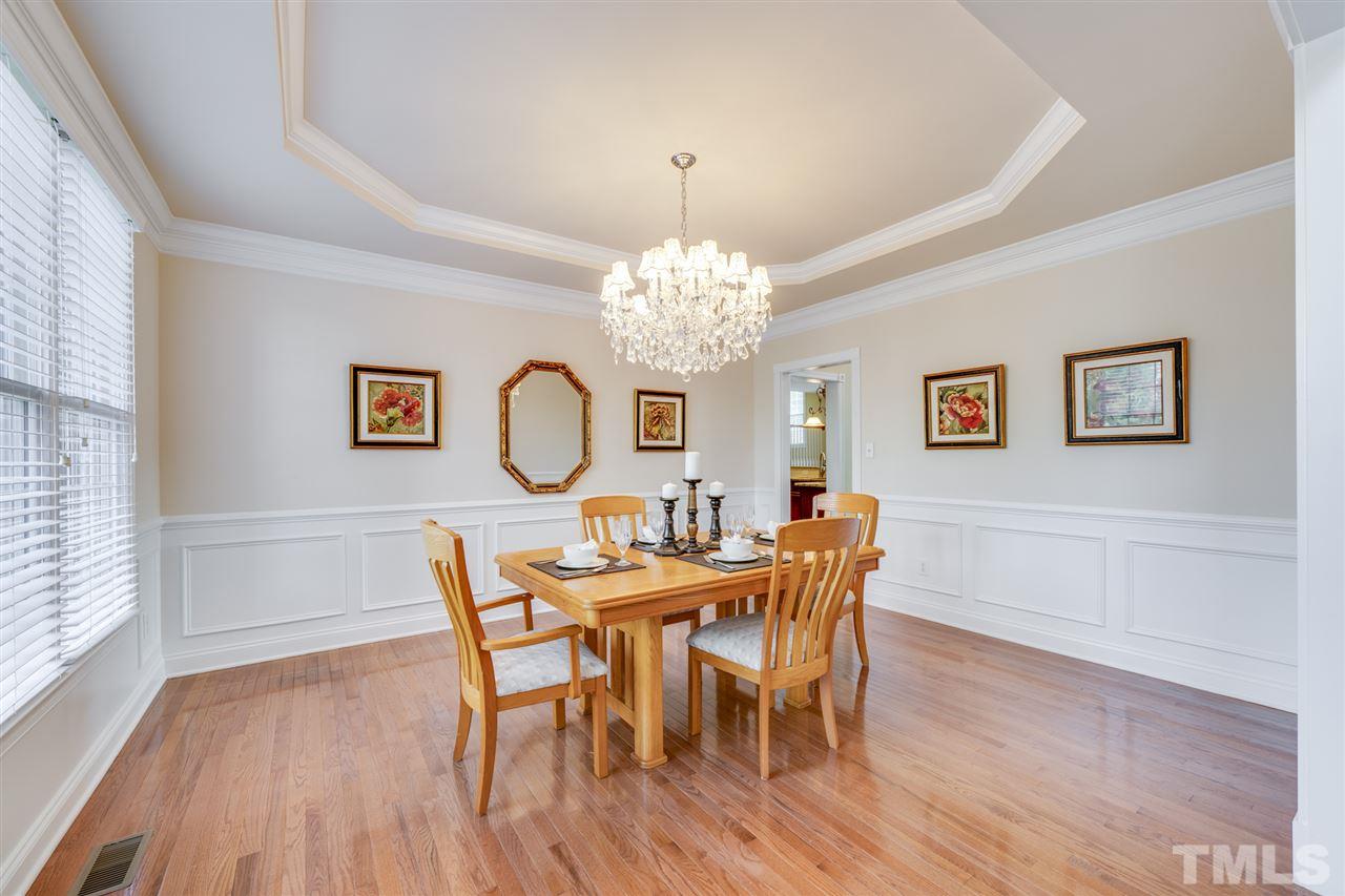 9445 Collingdale Way Raleigh, NC 27617 - Photo 3 of 29 Gallery Image 3