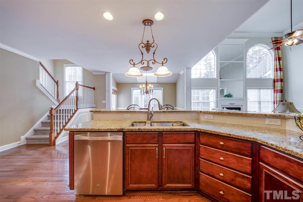 9445 Collingdale Way Raleigh, NC 27617 - Photo 7 of 29 Gallery Image 7