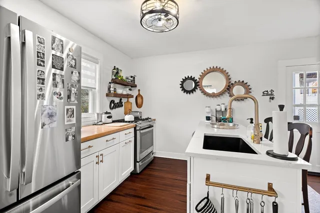 $570,000 | 28 Rutherford Avenue, Haverhill, MA 01830