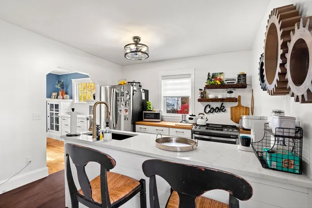 $570,000 | 28 Rutherford Avenue, Haverhill, MA 01830