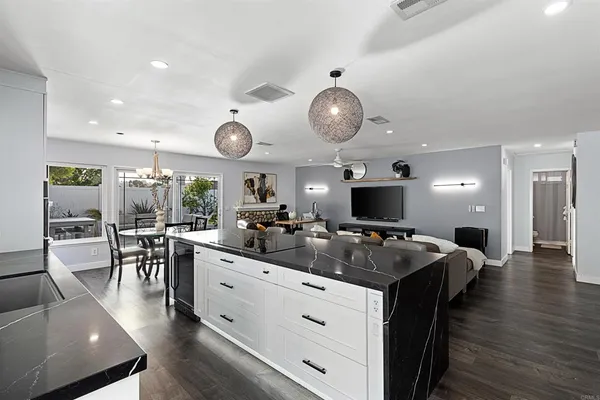 $1,565,000 | 110 Turner Avenue, Encinitas, CA 92024
