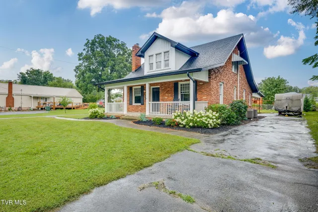 $425,000 | 604 Bravo Street, Elizabethton, TN 37643