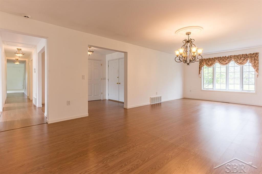 1050 Wetters Road Kawkawlin, MI 48631 - Photo 11 of 80