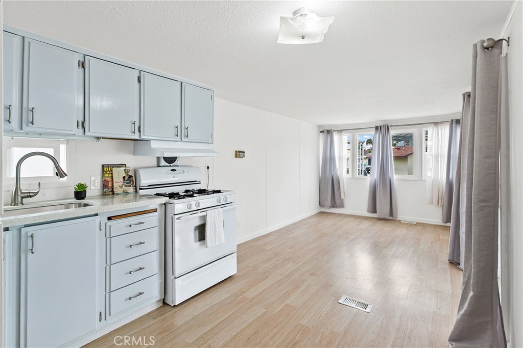 1121 Orcutt Road, Unit 35 San Luis Obispo, CA 93401 - Photo 5 of 15