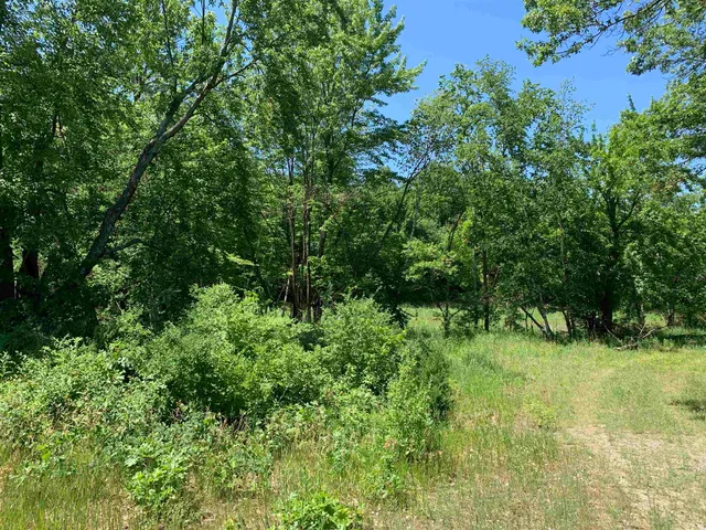 $399,000 | 2001 Highway 54, Waupaca, WI 54981