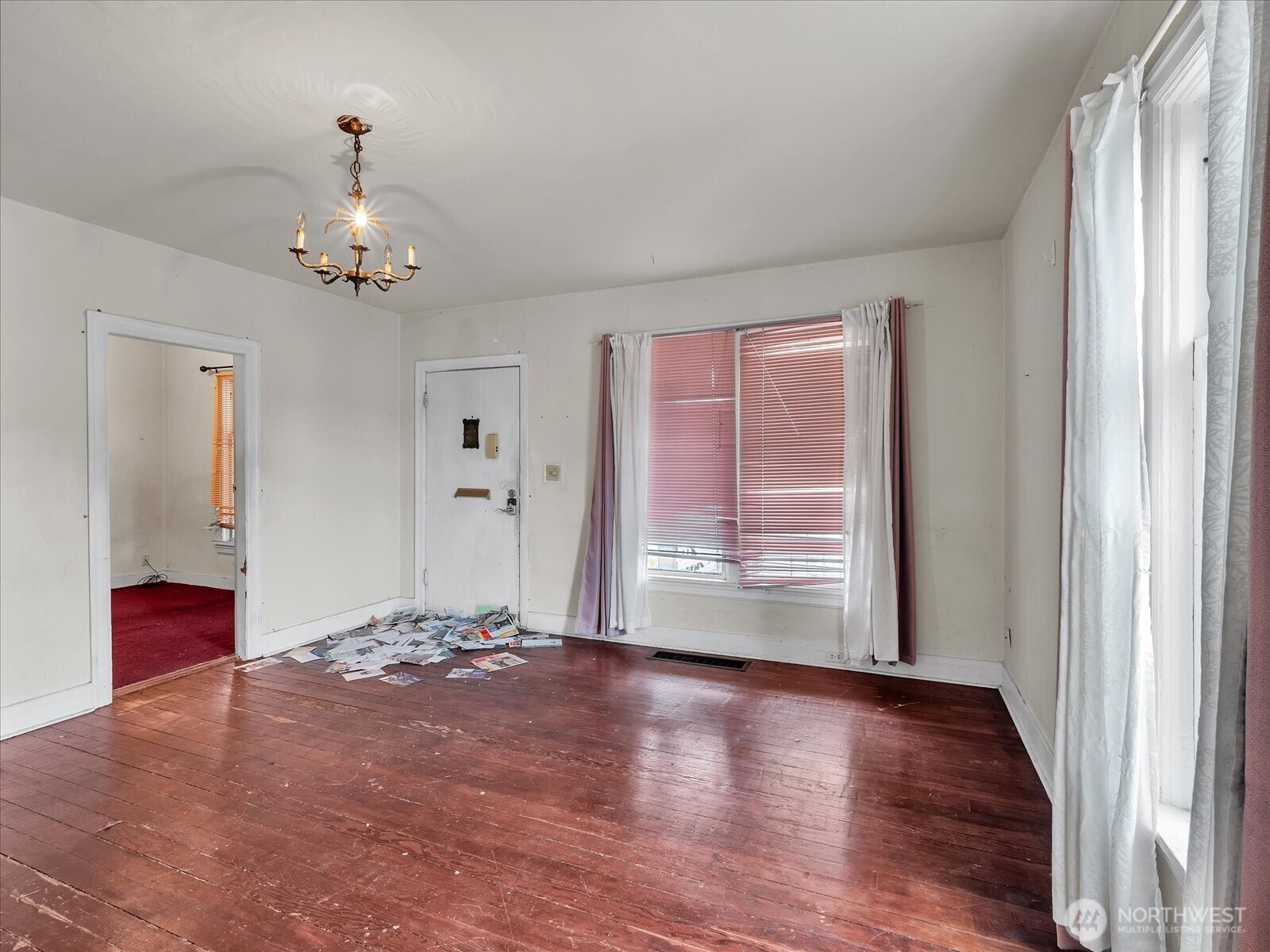 203 23rd Avenue Seattle, WA 98122 - Photo 5 of 26