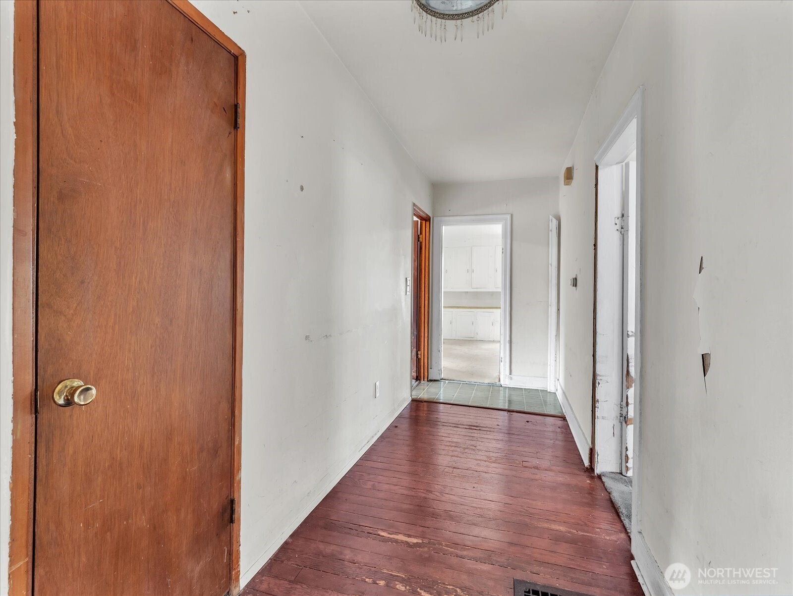 203 23rd Avenue Seattle, WA 98122 - Photo 8 of 26