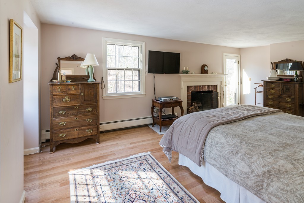 91 Westerly Road Weston, MA 02493 - Photo 14 of 20 Gallery Image 14