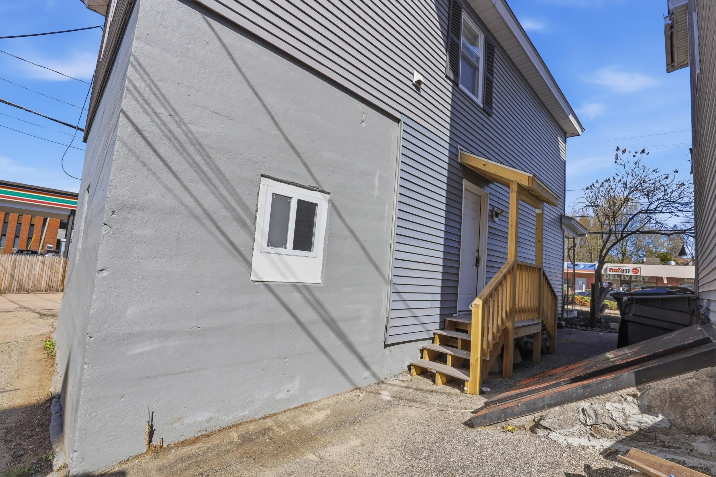 117 Webster Street Manchester, NH 03104 - Photo 27 of 33
