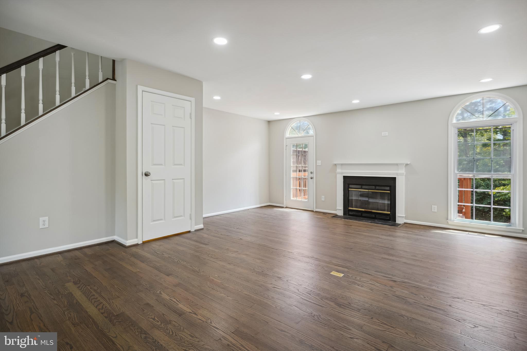 46915 Rabbitrun Terrace Sterling, VA 20164 - Photo 16 of 36 Gallery Image 16