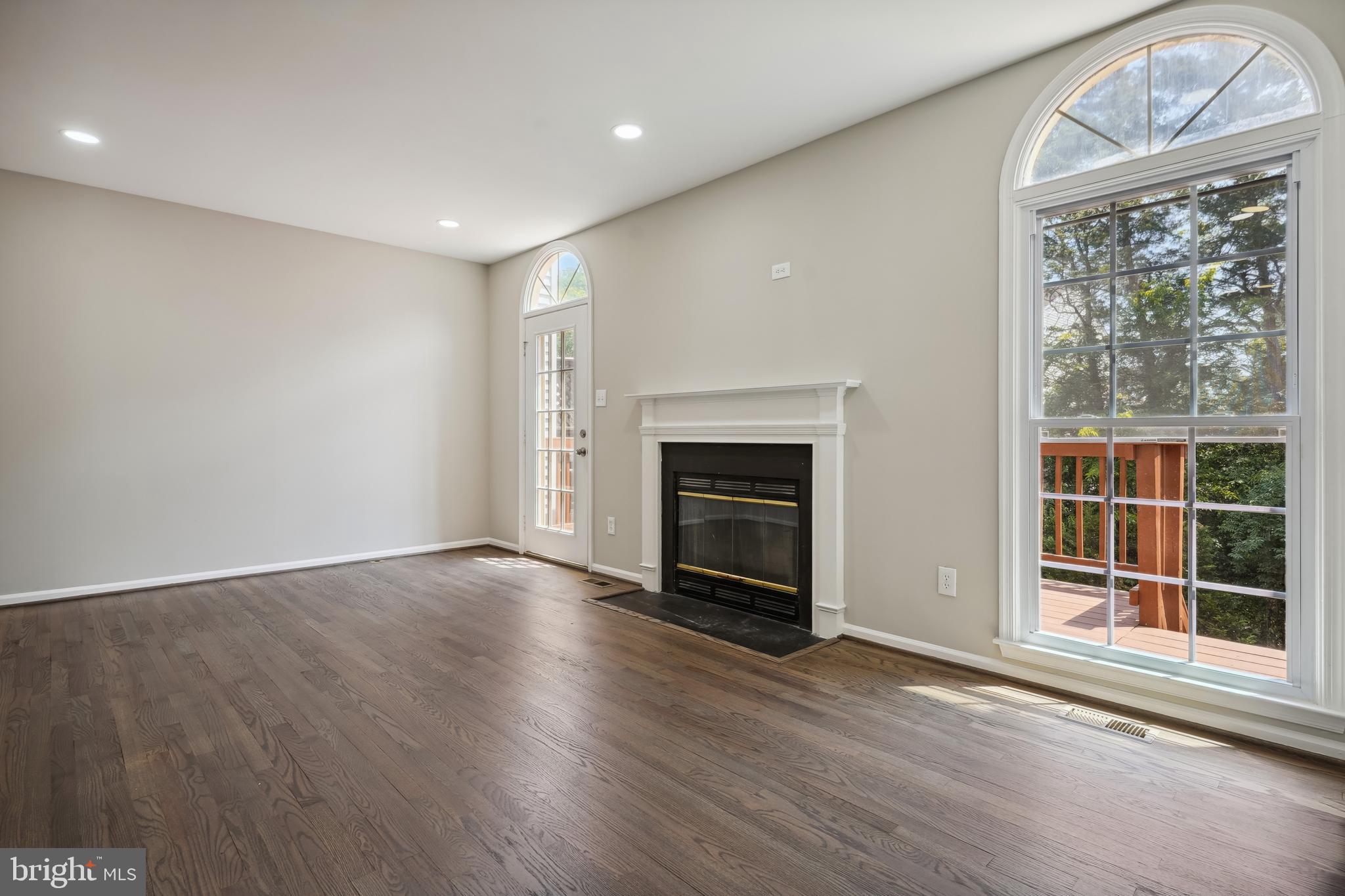 46915 Rabbitrun Terrace Sterling, VA 20164 - Photo 23 of 36 Gallery Image 23