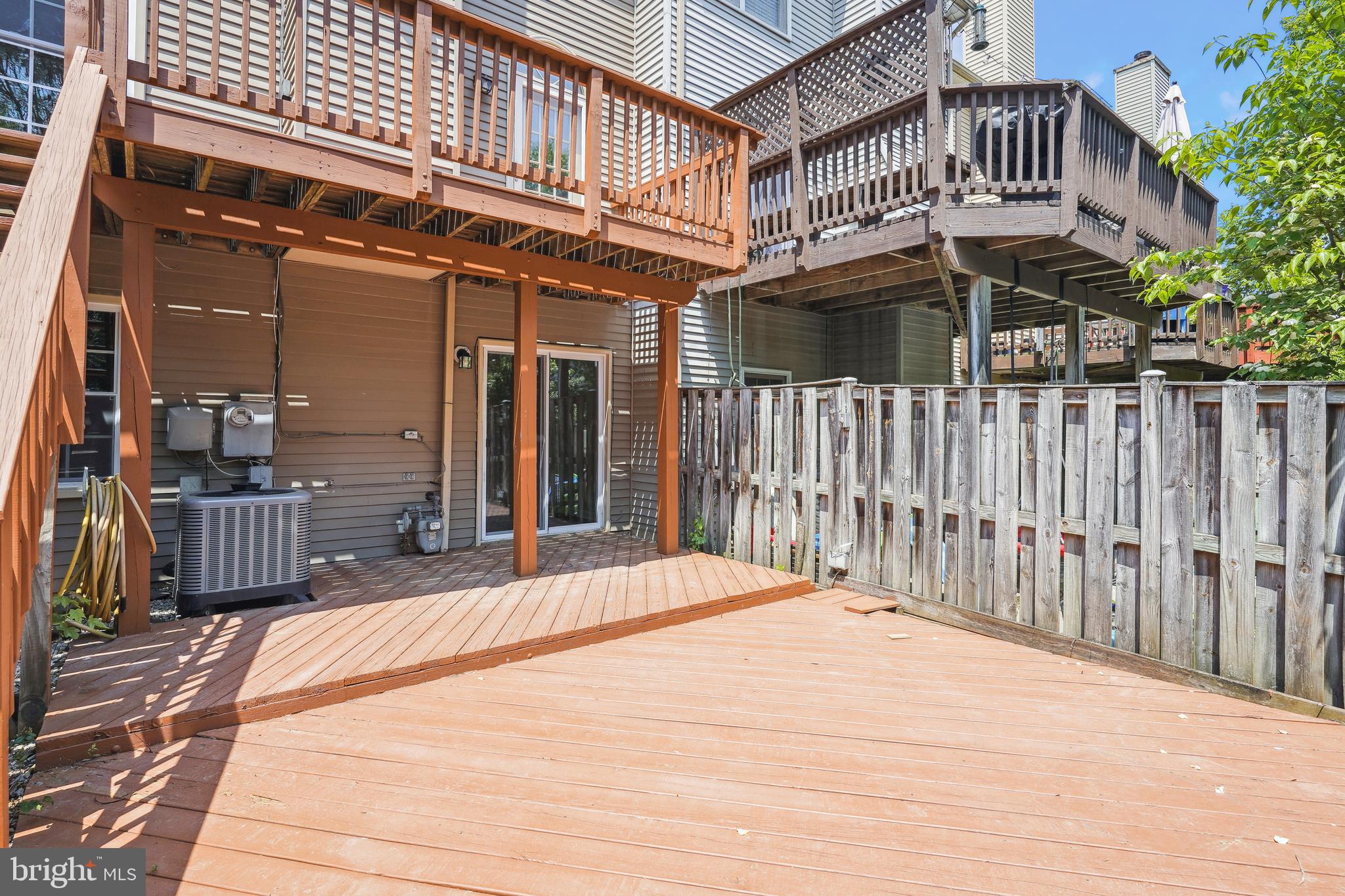 46915 Rabbitrun Terrace Sterling, VA 20164 - Photo 8 of 36 Gallery Image 8