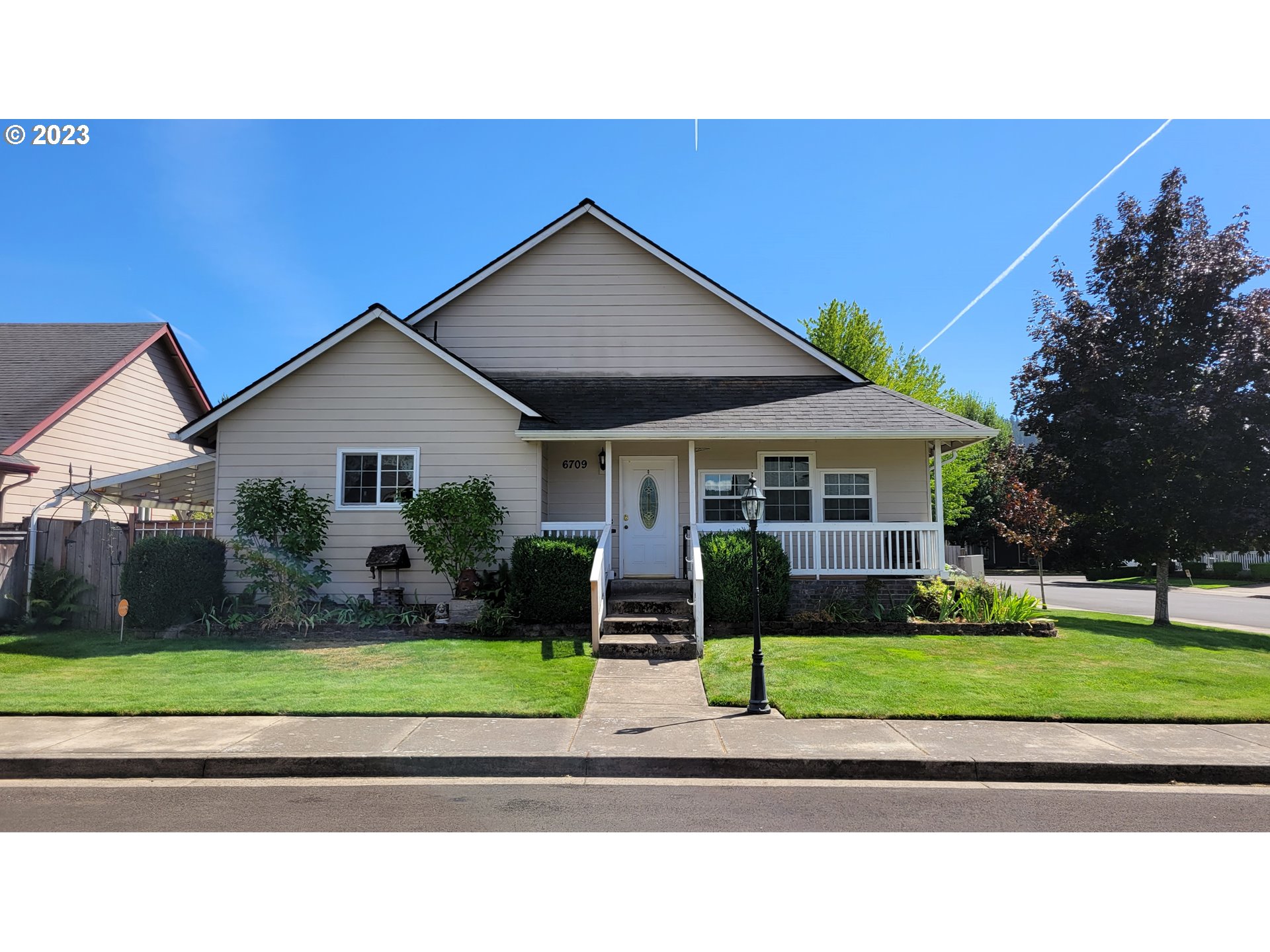 6709 Moses Pass Springfield, OR 97478 - Photo 1 of 16