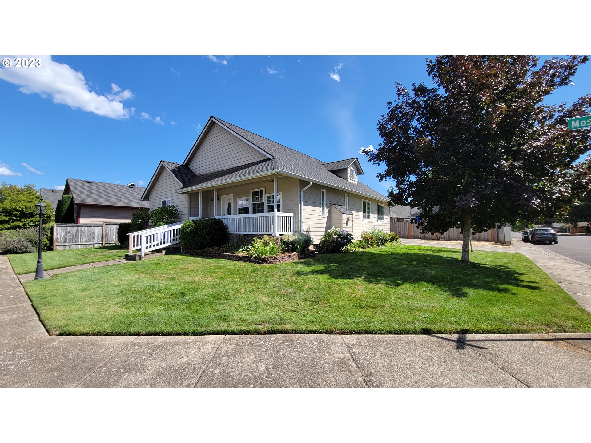 6709 Moses Pass Springfield, OR 97478 - Photo 2 of 16