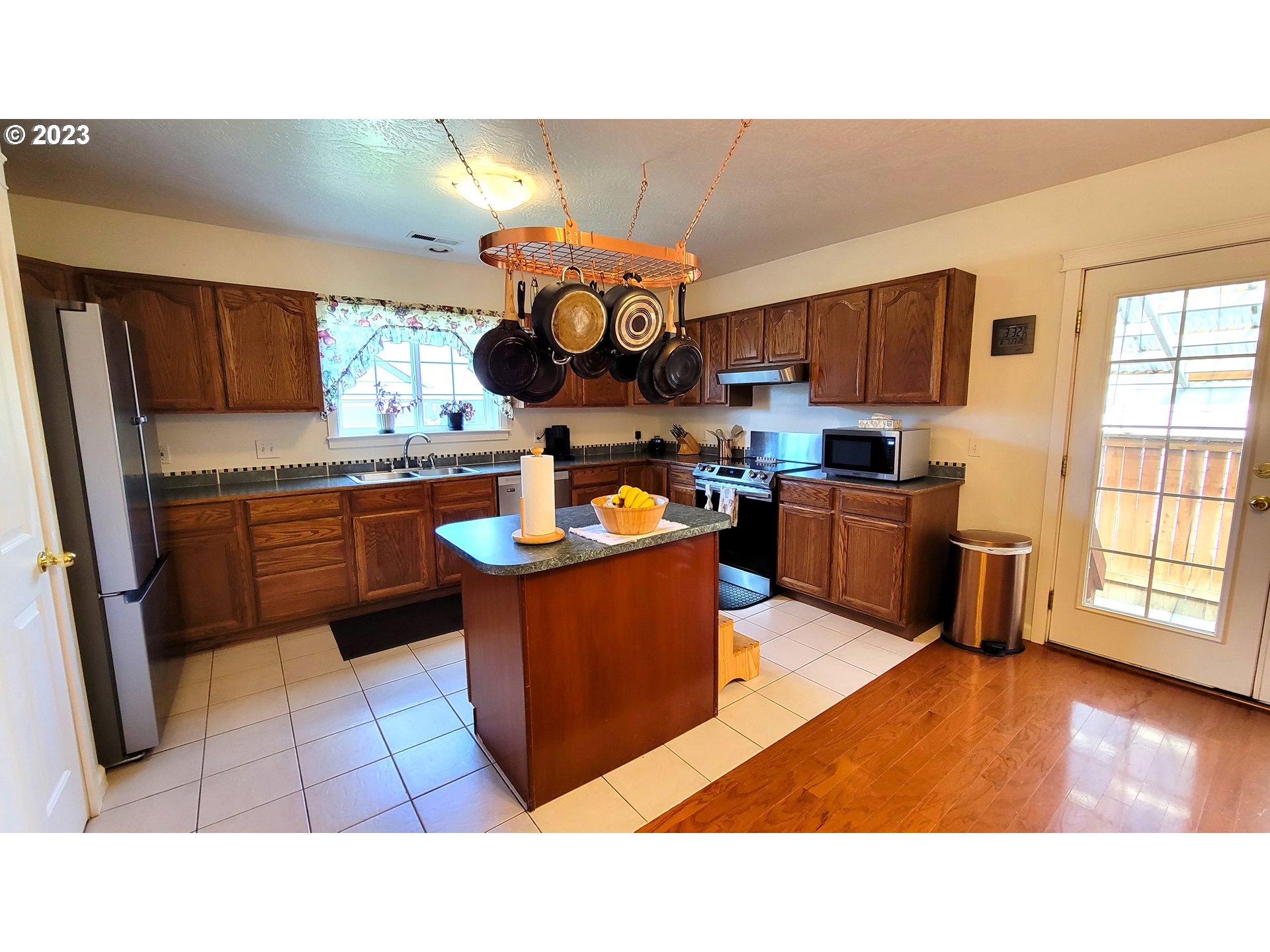 6709 Moses Pass Springfield, OR 97478 - Photo 5 of 16