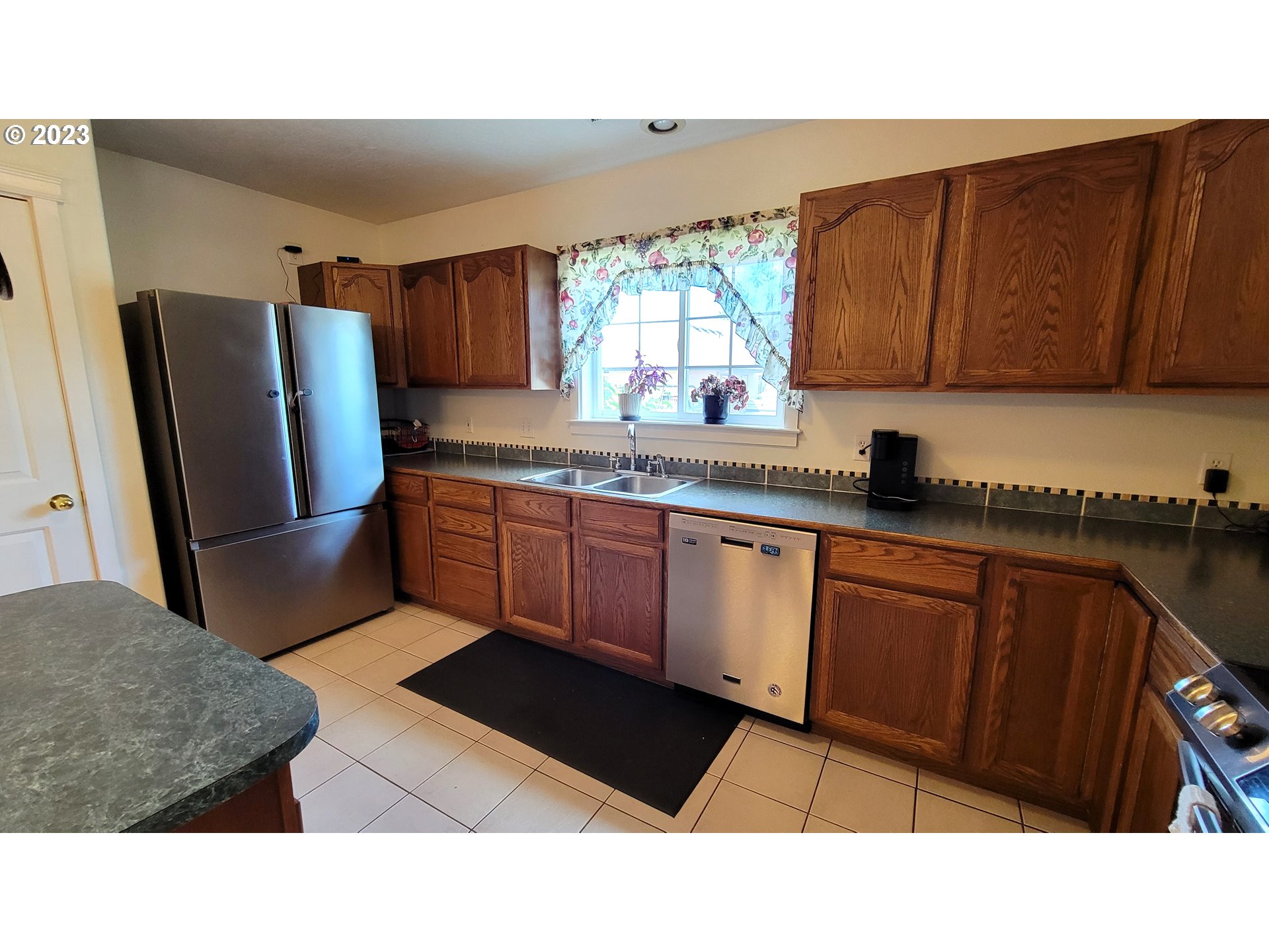 6709 Moses Pass Springfield, OR 97478 - Photo 6 of 16
