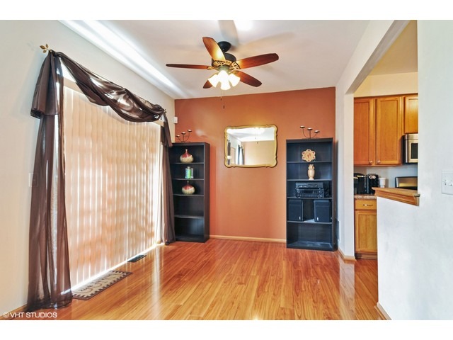 1914 West Cobblestone Road, Unit 1703 Romeoville, IL 60446 - Photo 6 of 11
