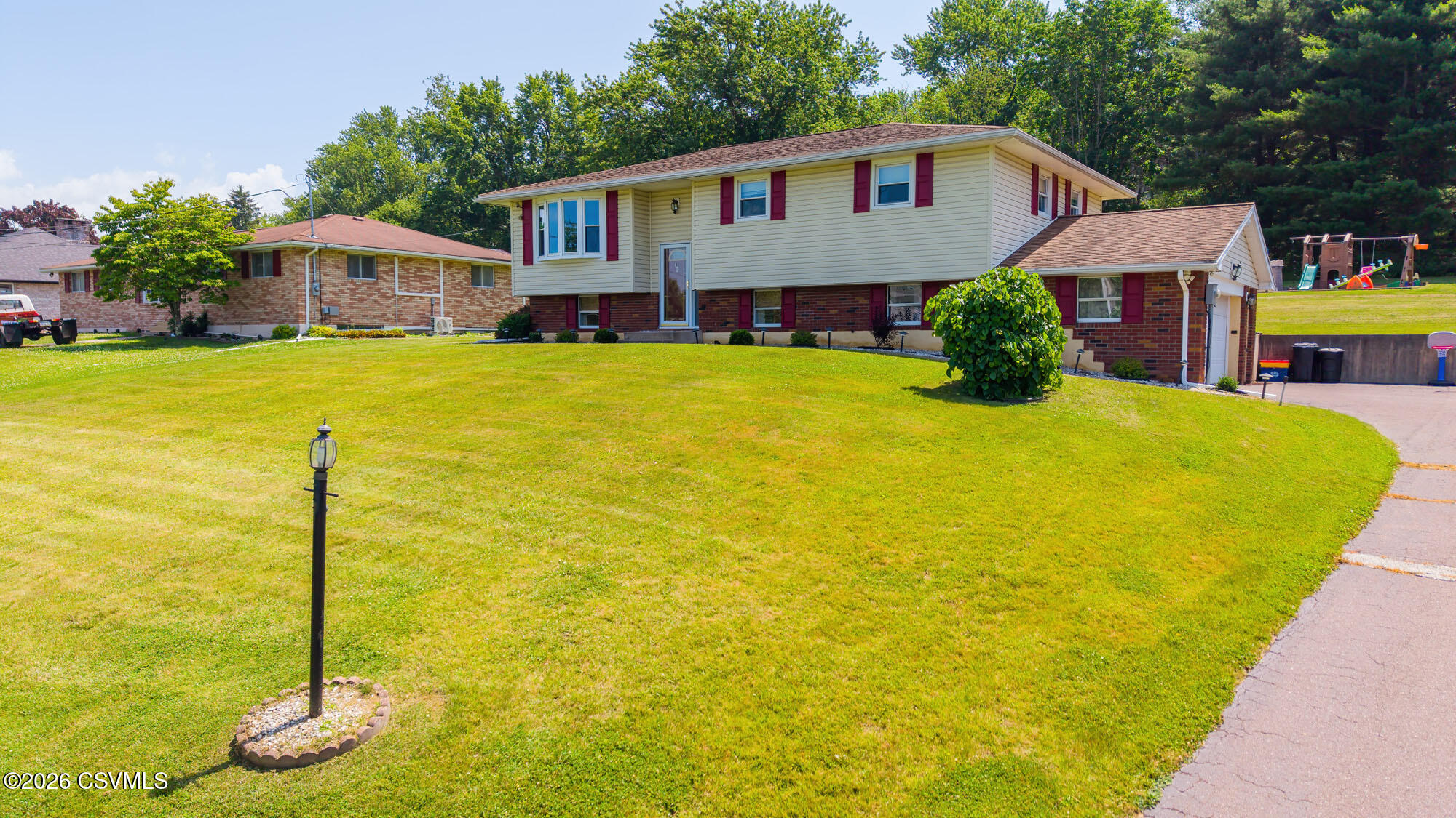161 Staub Road Shavertown, PA 18708 - Photo 1 of 63