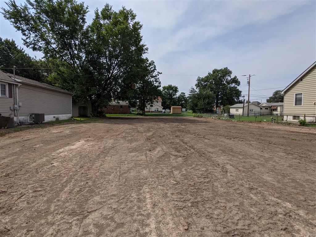 1712 2nd Street Madison, IL 62060 - Photo 5 of 7 Gallery Image 5