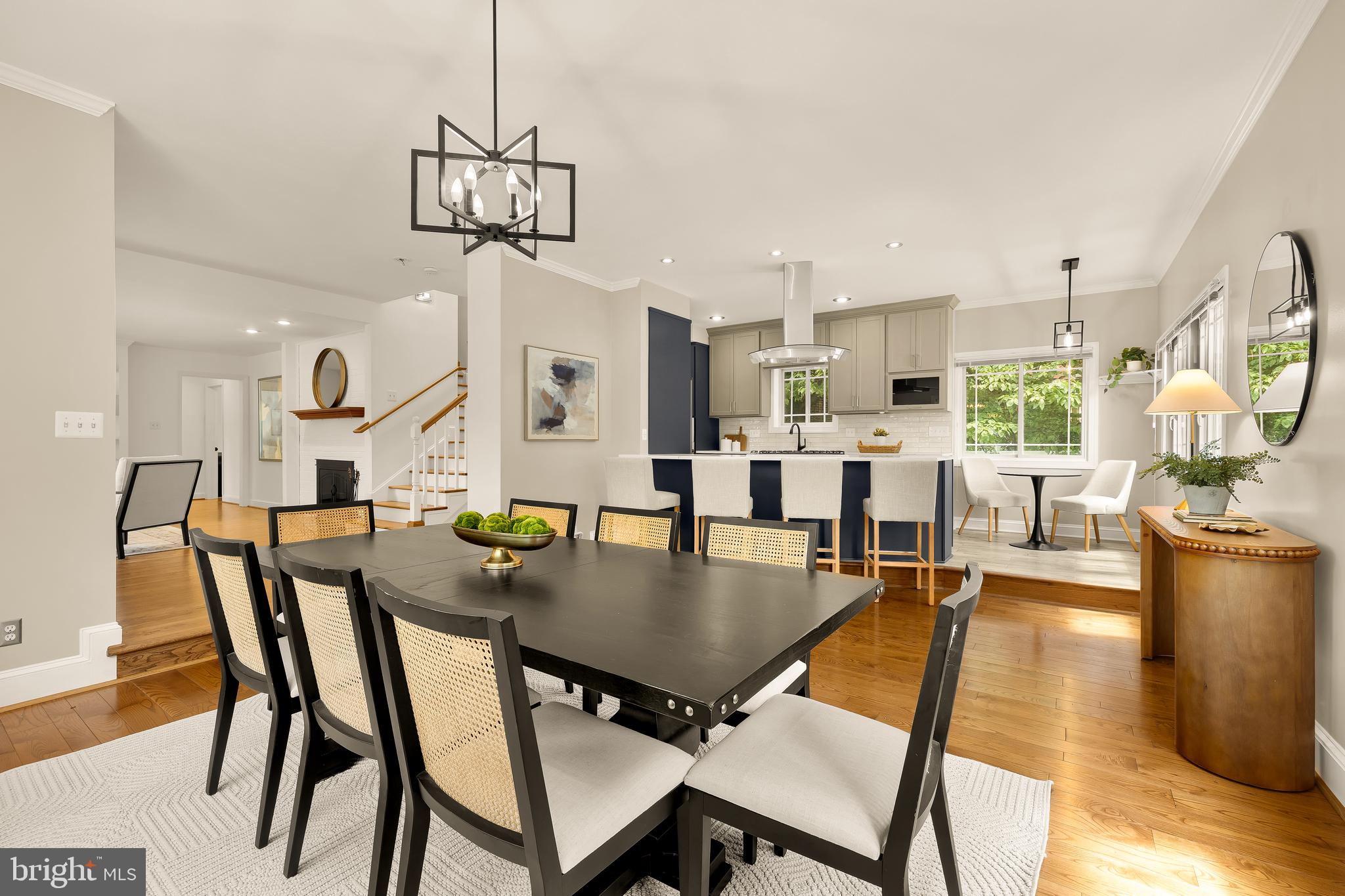 4717 Edgefield Road Bethesda, MD 20814 - Photo 6 of 32