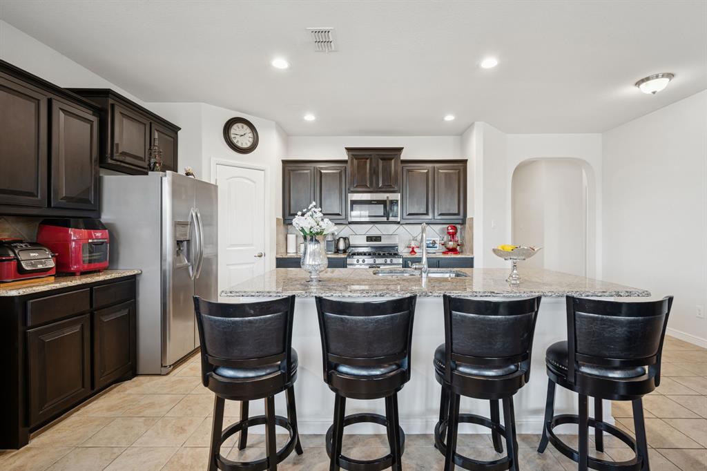 4300 Chicory Court Denton, TX 76210 - Photo 12 of 35