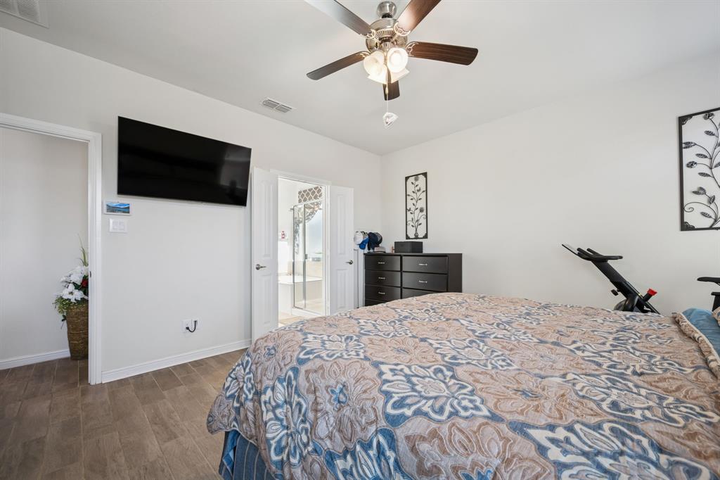 4300 Chicory Court Denton, TX 76210 - Photo 15 of 35