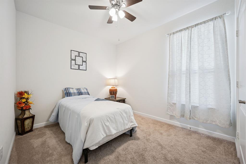 4300 Chicory Court Denton, TX 76210 - Photo 18 of 35