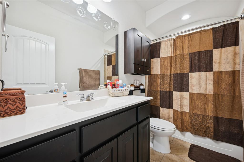 4300 Chicory Court Denton, TX 76210 - Photo 19 of 35