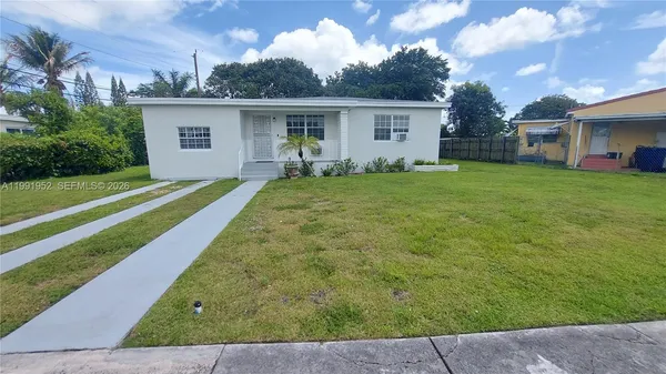 $2,700 | 8915 Northwest 10th Avenue, Unit 8915, Miami, FL 33150