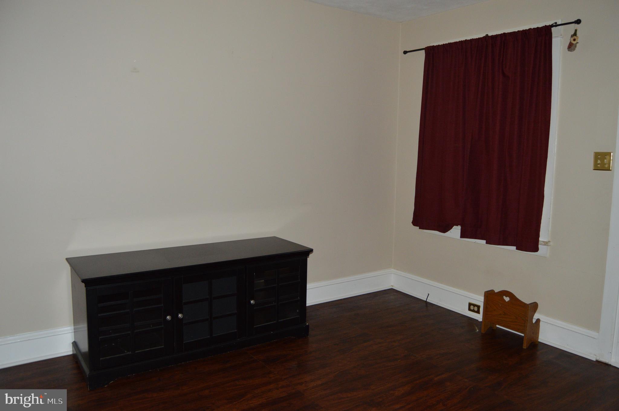 1341 Liberty Avenue Reading, PA 19607 - Photo 9 of 71